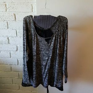 Light weight sweater